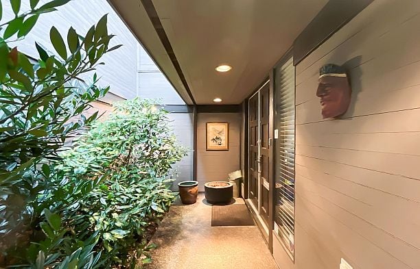 326 Greensboro Place South Cambie