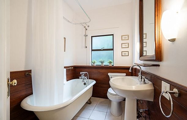 4338 W 2nd Avenue Point Grey