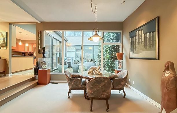 326 Greensboro Place South Cambie