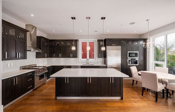 4341 W 3rd Avenue Point Grey