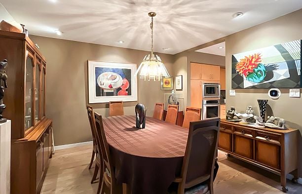 326 Greensboro Place South Cambie