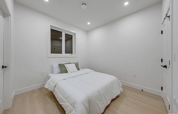 3 6730 Heather Street South Cambie