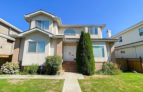 219 W 42nd Avenue Oakridge VW
