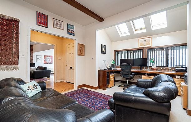 4338 W 2nd Avenue Point Grey