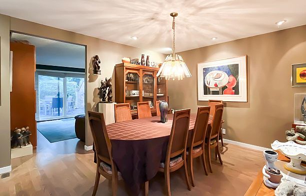 326 Greensboro Place South Cambie