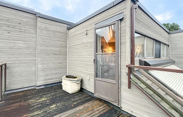 326 Greensboro Place South Cambie