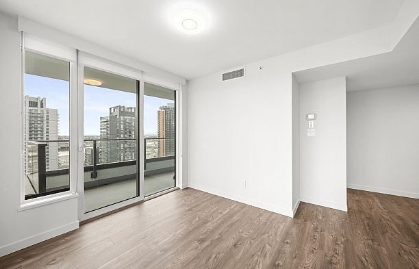 2407 8189 Cambie Street Marpole