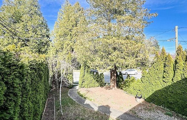 1420 Park Drive Marpole