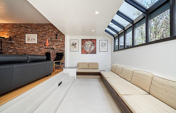 4338 W 2nd Avenue Point Grey