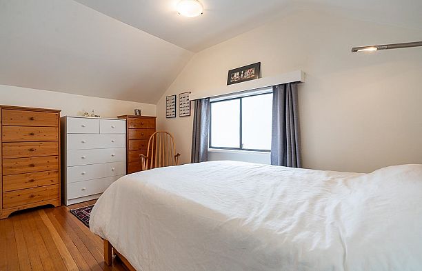 4338 W 2nd Avenue Point Grey