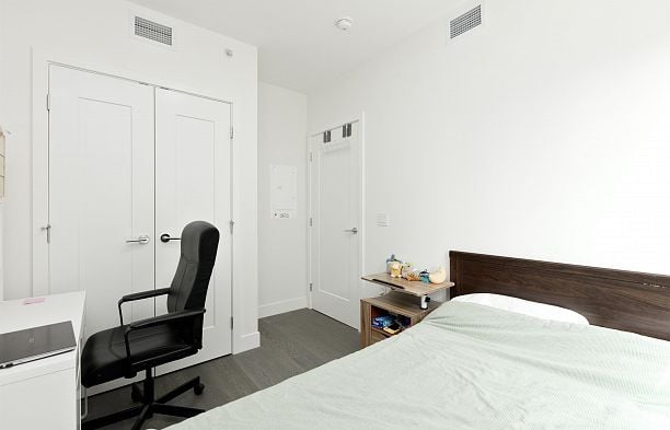 205 488 W 58th Avenue South Cambie