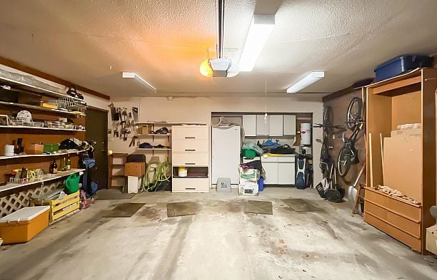 326 Greensboro Place South Cambie