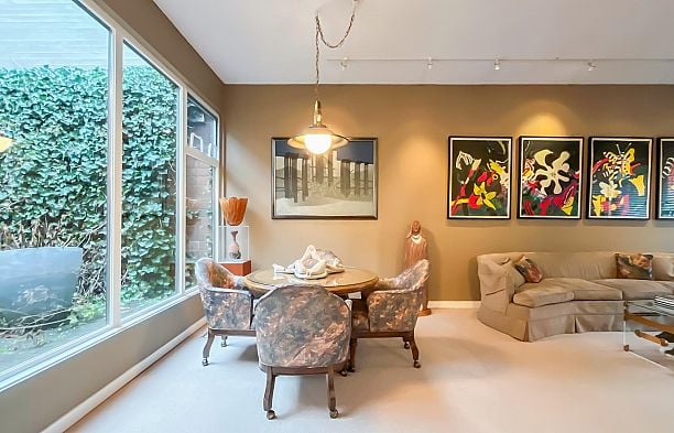 326 Greensboro Place South Cambie