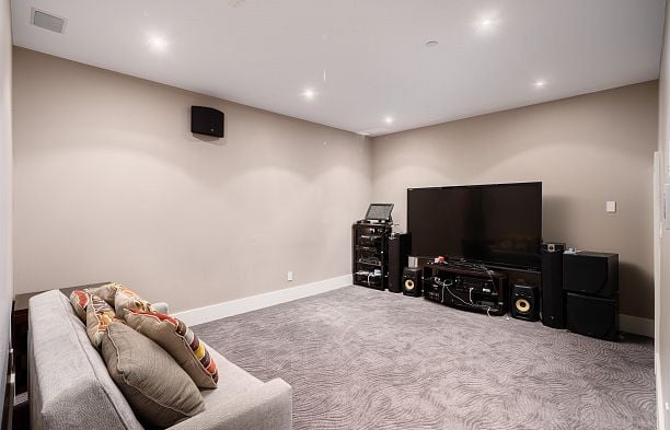 4341 W 3rd Avenue Point Grey