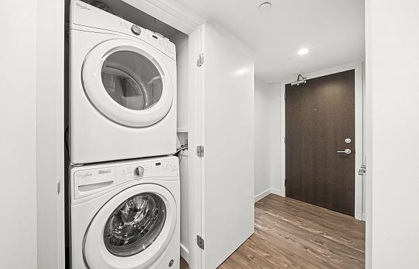 2407 8189 Cambie Street Marpole