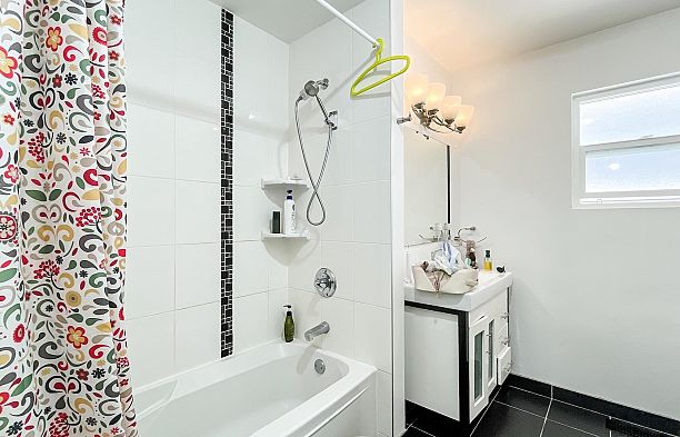 1420 Park Drive Marpole