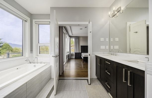 4341 W 3rd Avenue Point Grey