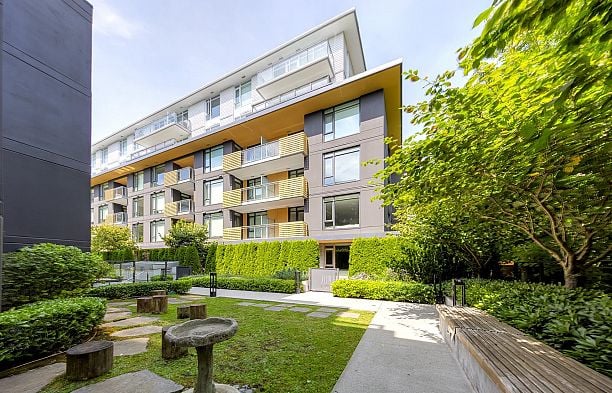 206 7428 Alberta Street South Cambie