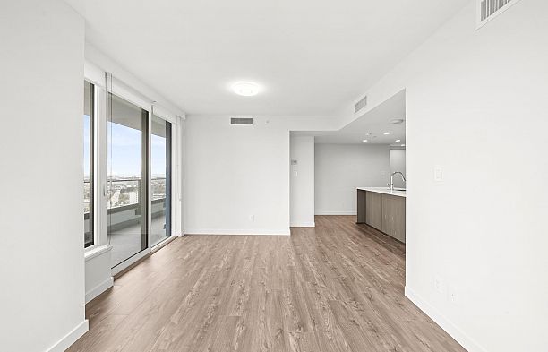 2407 8189 Cambie Street Marpole