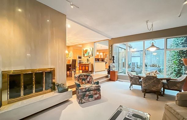 326 Greensboro Place South Cambie