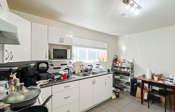 1420 Park Drive Marpole