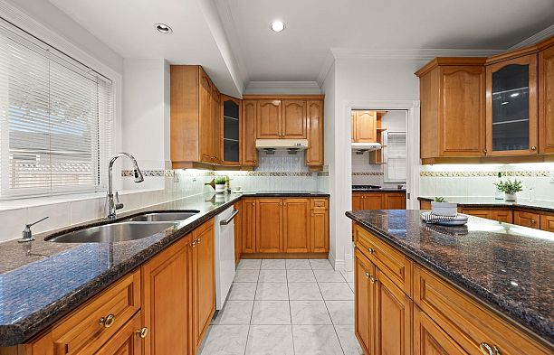 4087 SW Marine Drive Southlands