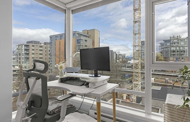 706 1650 W 7th Avenue Fairview VW