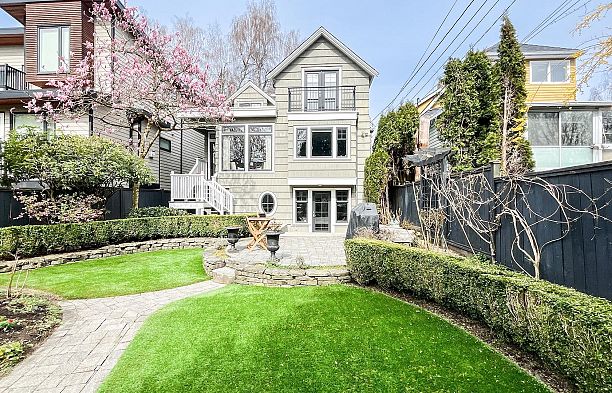 4058 W 31st Avenue Dunbar