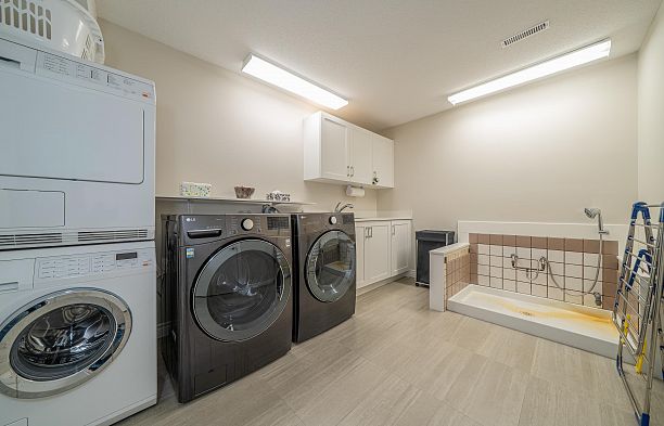 4049 W 27th Avenue Dunbar