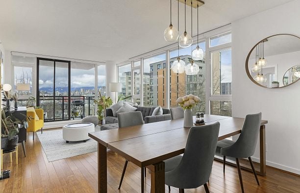 706 1650 W 7th Avenue Fairview VW