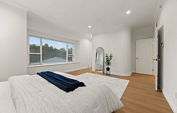 4087 SW Marine Drive Southlands