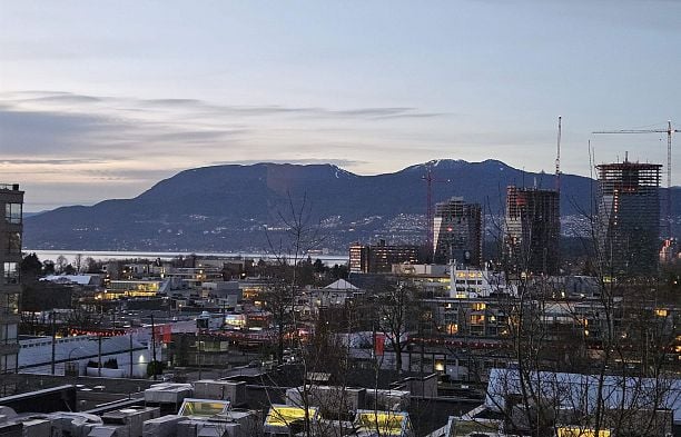 706 1650 W 7th Avenue Fairview VW