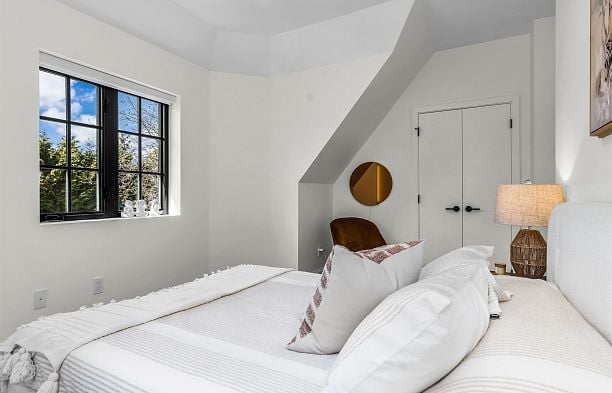 3 4088 Maple Crescent Quilchena