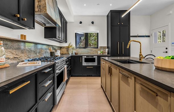 3 4088 Maple Crescent Quilchena