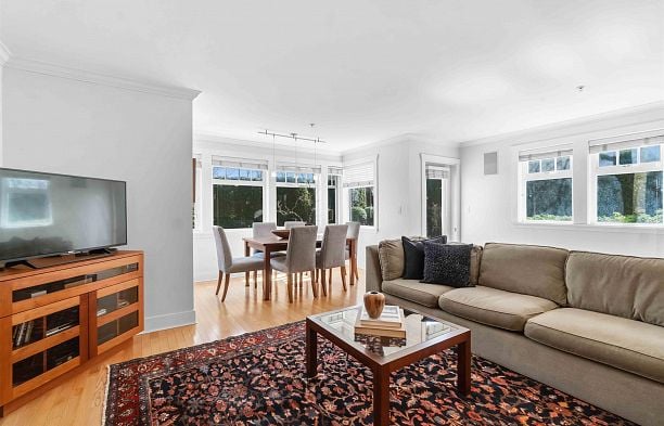 2420 Sasamat Street Point Grey