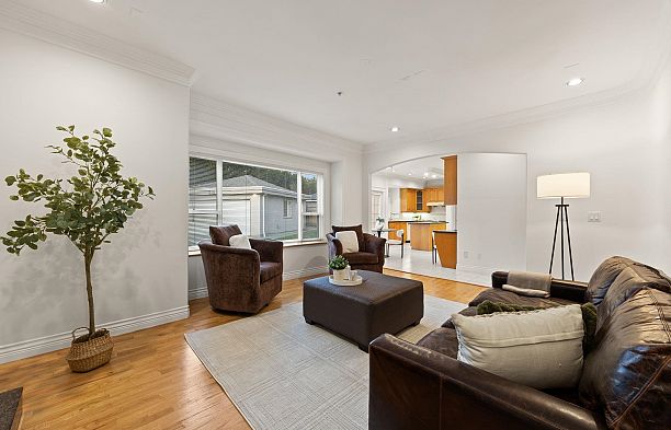 4087 SW Marine Drive Southlands