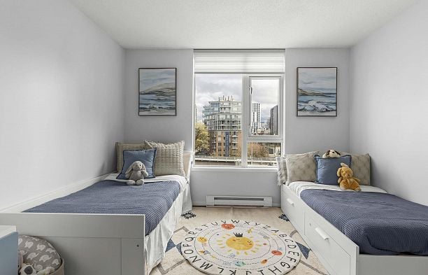 706 1650 W 7th Avenue Fairview VW