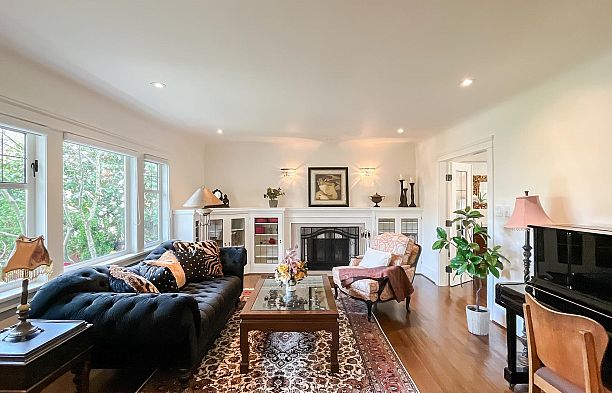 4058 W 31st Avenue Dunbar