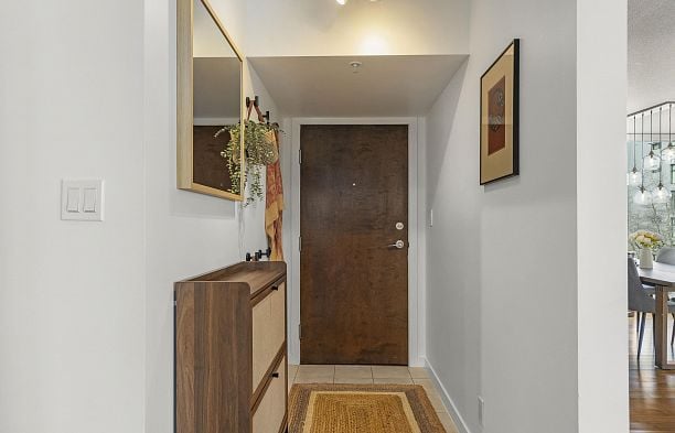 706 1650 W 7th Avenue Fairview VW