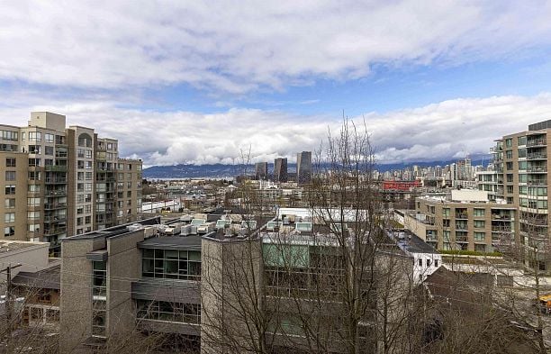 706 1650 W 7th Avenue Fairview VW