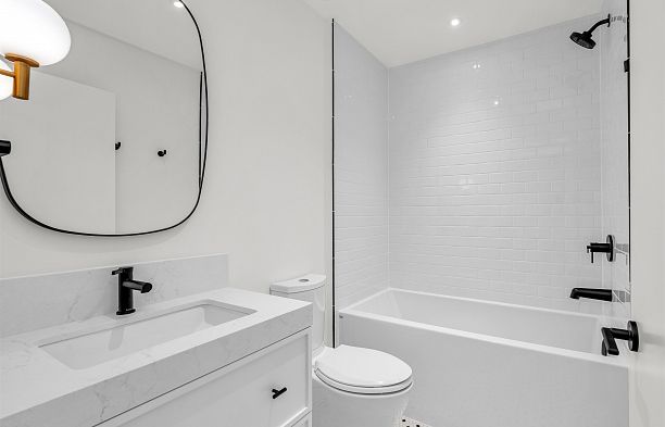 3 4088 Maple Crescent Quilchena