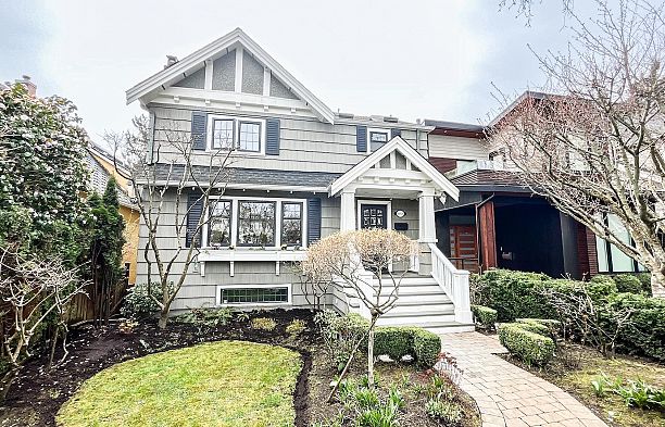 4058 W 31st Avenue Dunbar