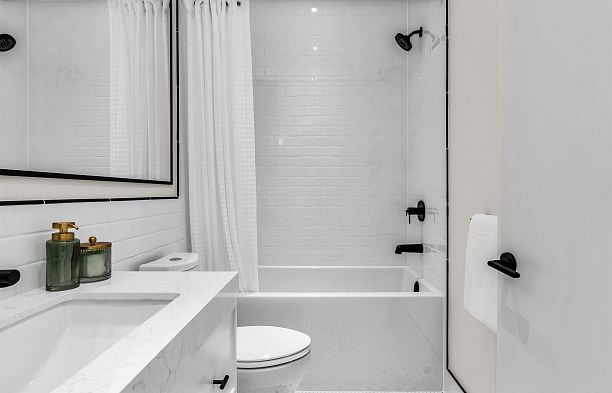 3 4088 Maple Crescent Quilchena