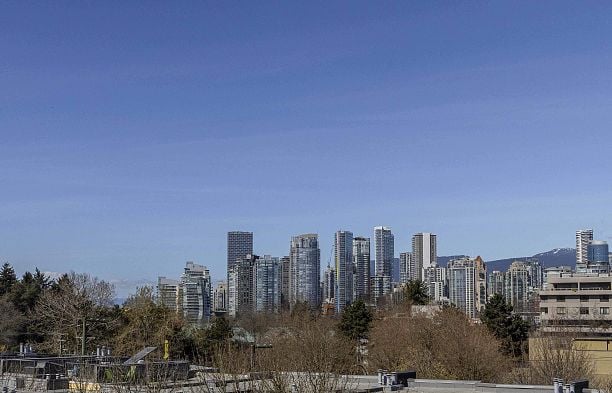 210 655 W 7th Avenue Fairview VW