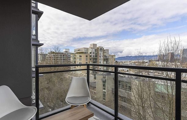 706 1650 W 7th Avenue Fairview VW