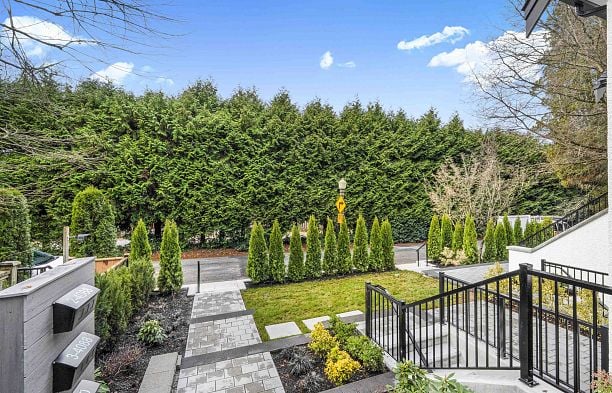 3 4088 Maple Crescent Quilchena