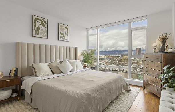 706 1650 W 7th Avenue Fairview VW