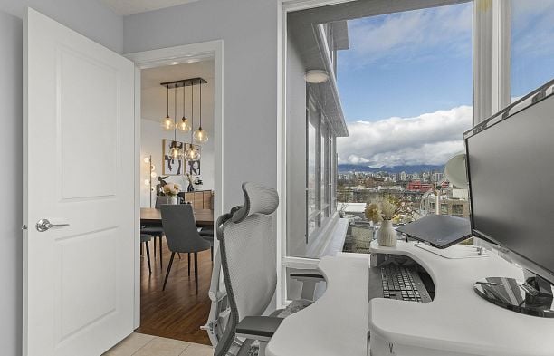 706 1650 W 7th Avenue Fairview VW