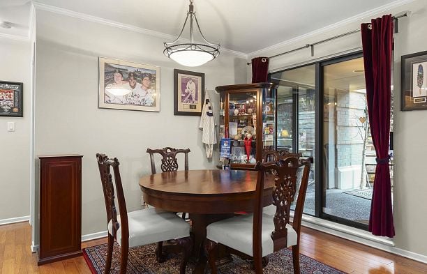 E102 628 W 12th Avenue Fairview VW