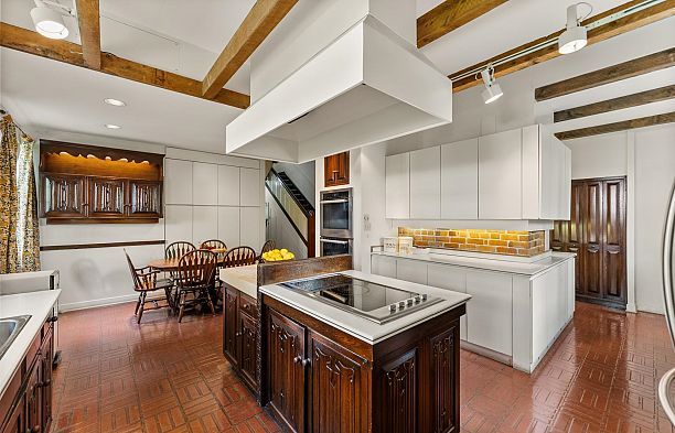 2206 SW Marine Drive Southlands